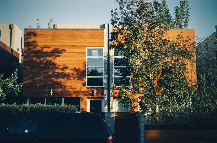 Sample image: 1207 Riverside Drive